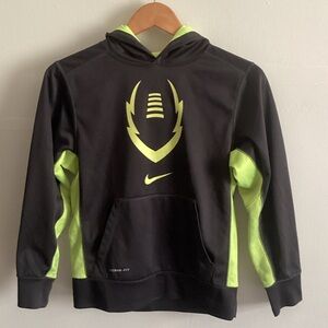 🏀 Nike Kids Black and Neon Green Hoodie 🧩